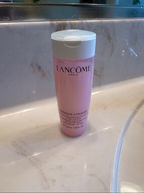 Lancôme Pink Tonique Confort Hydrating Primer Bottle. Travel size